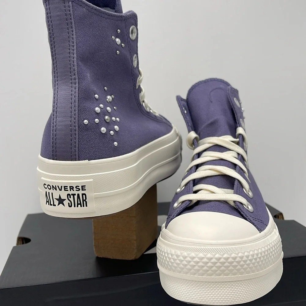 Converse WMNS А12513С CTAS LIFT HI LAVENDER ASH/EGRET/BLACK Platforms Sneakers